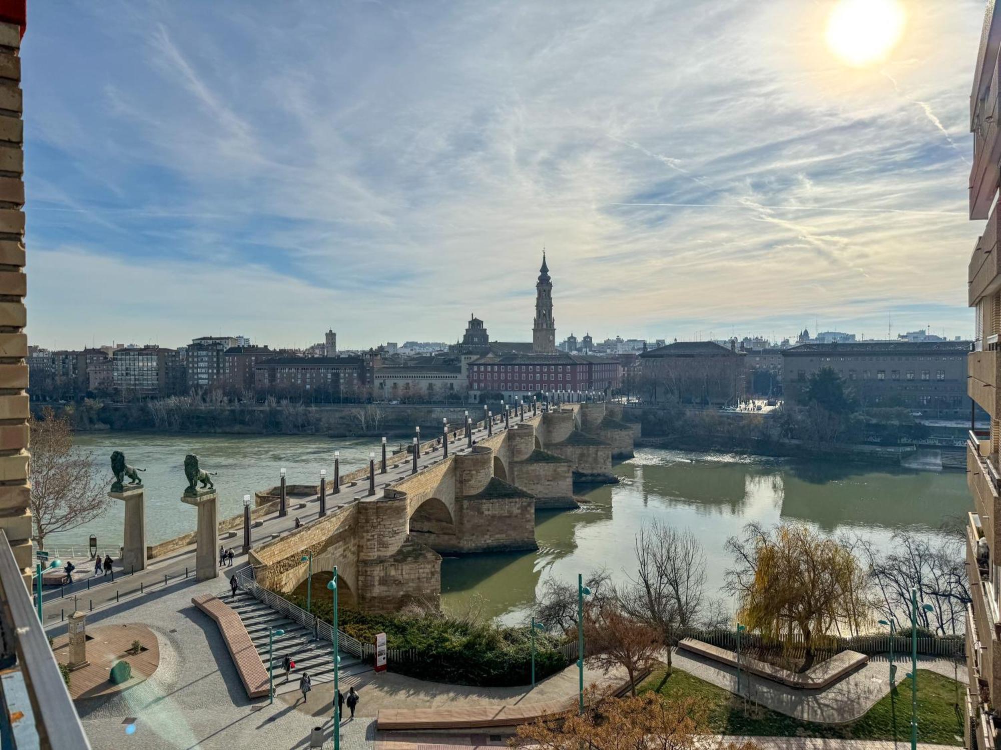 El Puente Del Pilar Comotucasa Zaragoza Exteriér fotografie